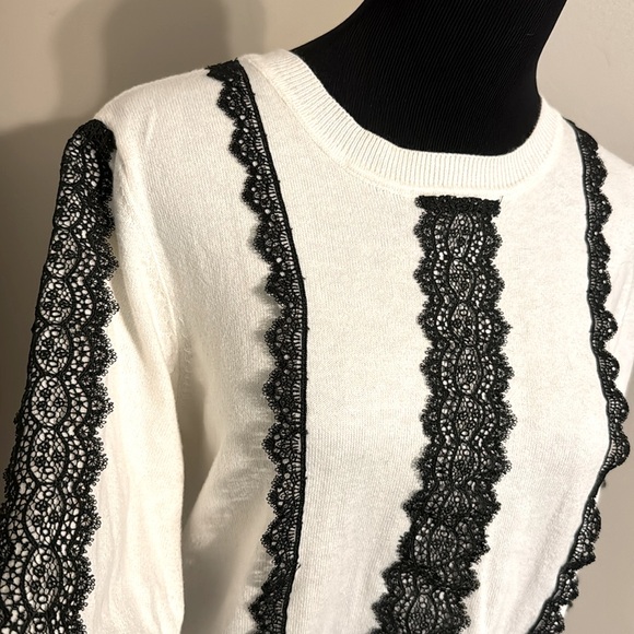 Loft Lace Trim Sweater - Picture 4 of 8